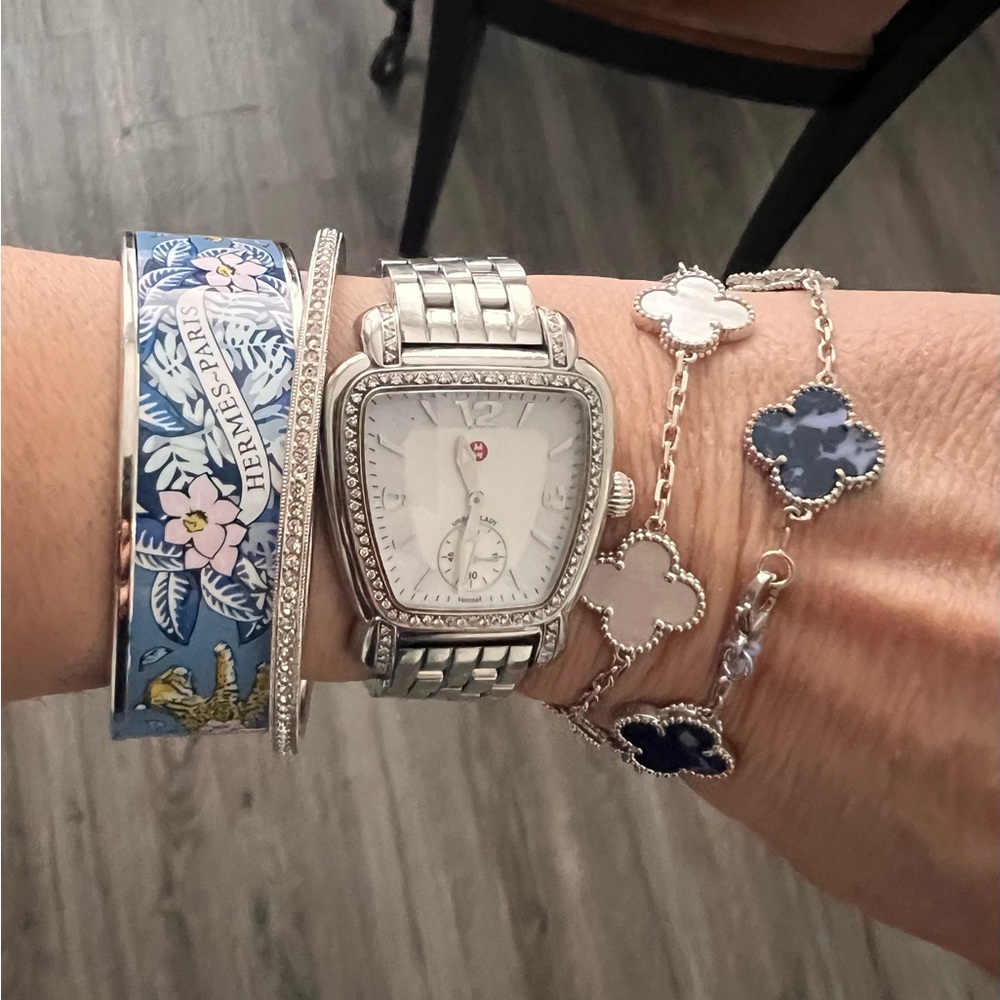 Van Cleef Arpels 5 Motif Bracelet White Gold